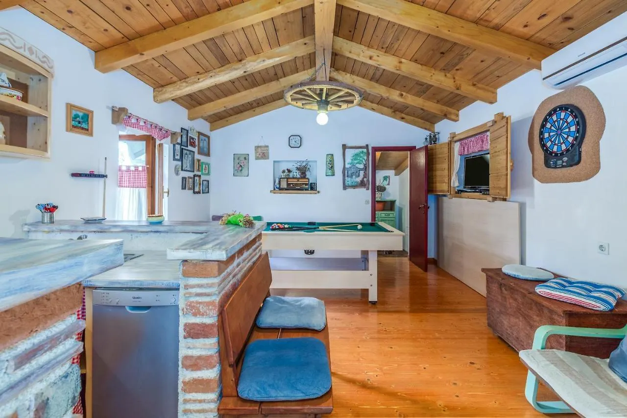 Beautiful Villa Loreta With Private Pool Near Pula And Rovinj Cabrunici
