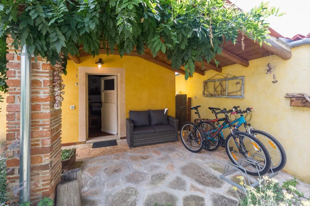 Beautiful Villa Loreta With Private Pool Near Pula And Rovinj Cabrunici Kroatië